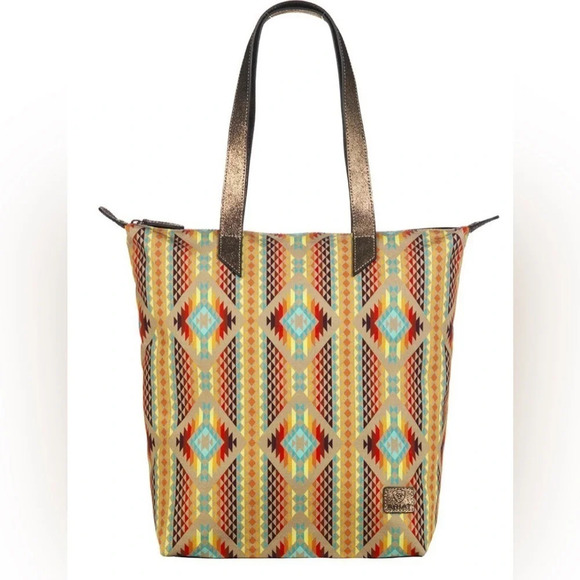 ARIAT Tall Tote Diamond Stripe NEW with‎ tags 
Perfect for fall - Picture 2 of 7